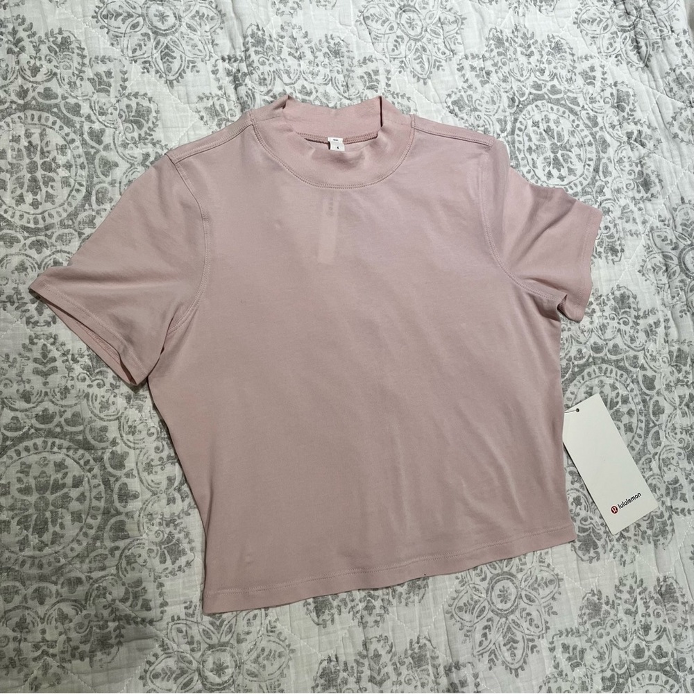 Mock neck lululemon crop tee NWT